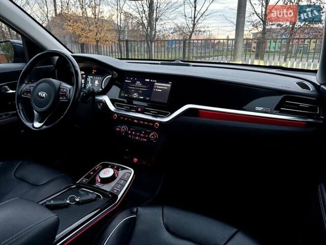 Синій Кіа Niro, об'ємом двигуна 0 л та пробігом 84 тис. км за 19450 $, фото 77 на Automoto.ua