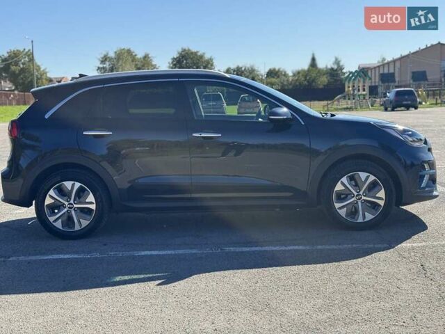 Синий Киа Niro, объемом двигателя 0 л и пробегом 104 тыс. км за 20900 $, фото 8 на Automoto.ua