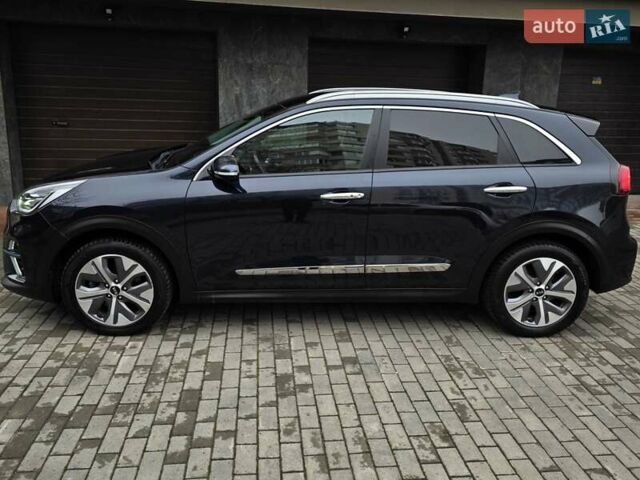 Синій Кіа Niro, об'ємом двигуна 0 л та пробігом 129 тис. км за 18999 $, фото 11 на Automoto.ua