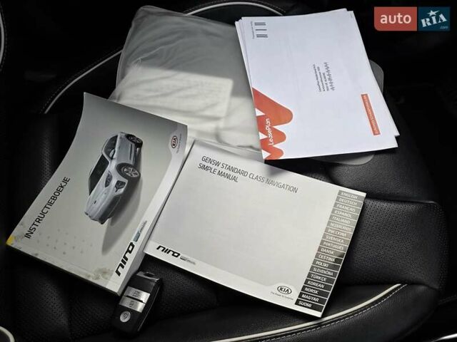 Синий Киа Niro, объемом двигателя 0 л и пробегом 138 тыс. км за 18799 $, фото 40 на Automoto.ua