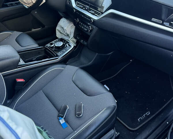 Синій Кіа Niro, об'ємом двигуна 0 л та пробігом 67 тис. км за 10777 $, фото 11 на Automoto.ua