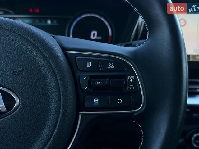Синий Киа Niro, объемом двигателя 0 л и пробегом 45 тыс. км за 23700 $, фото 46 на Automoto.ua