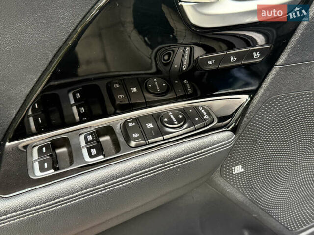 Синий Киа Niro, объемом двигателя 0 л и пробегом 88 тыс. км за 20999 $, фото 30 на Automoto.ua