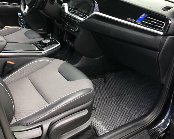 Синій Кіа Niro, об'ємом двигуна 0 л та пробігом 85 тис. км за 21850 $, фото 20 на Automoto.ua