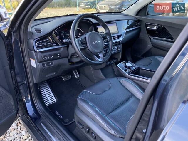 Синий Киа Niro, объемом двигателя 0 л и пробегом 123 тыс. км за 20600 $, фото 2 на Automoto.ua