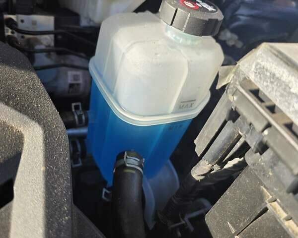 Синий Киа Niro, объемом двигателя 0 л и пробегом 71 тыс. км за 20300 $, фото 1 на Automoto.ua