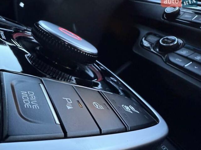 Синій Кіа Niro, об'ємом двигуна 0 л та пробігом 82 тис. км за 18950 $, фото 109 на Automoto.ua