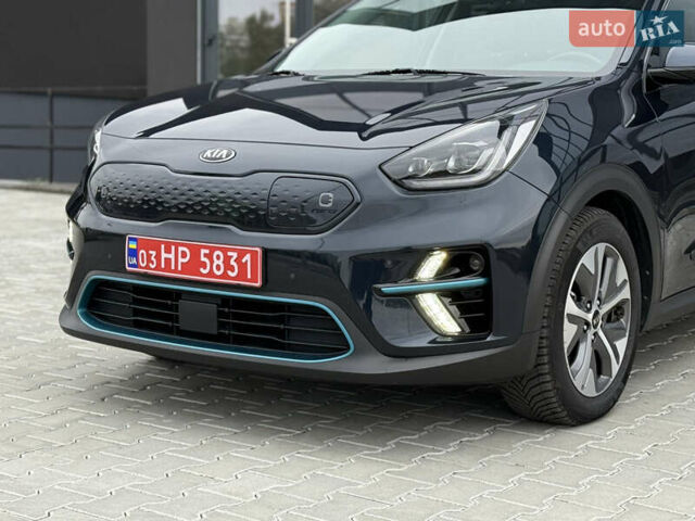 Синій Кіа Niro, об'ємом двигуна 0 л та пробігом 124 тис. км за 19950 $, фото 17 на Automoto.ua