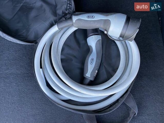 Синий Киа Niro, объемом двигателя 0 л и пробегом 123 тыс. км за 20600 $, фото 70 на Automoto.ua