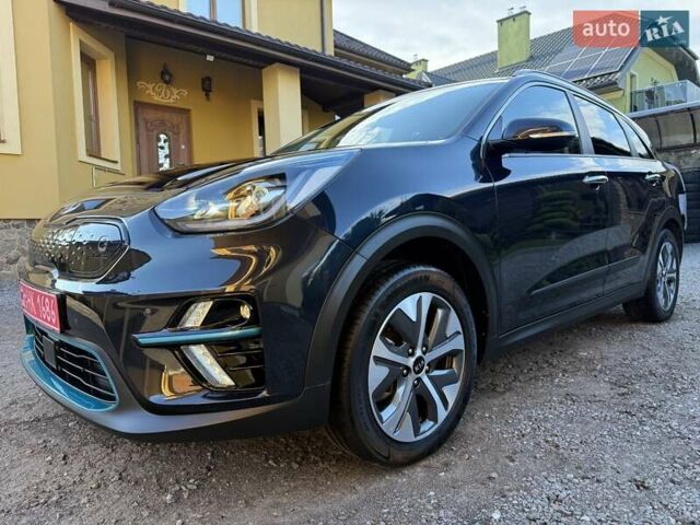 Синий Киа Niro, объемом двигателя 0 л и пробегом 138 тыс. км за 18950 $, фото 1 на Automoto.ua