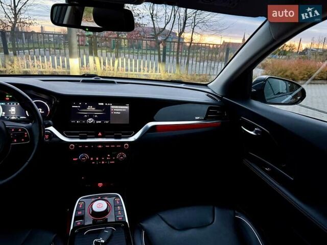 Синій Кіа Niro, об'ємом двигуна 0 л та пробігом 84 тис. км за 19450 $, фото 96 на Automoto.ua