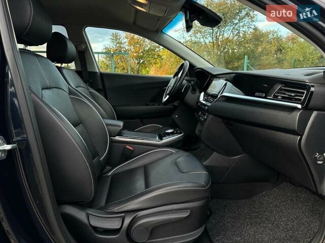 Синий Киа Niro, объемом двигателя 0 л и пробегом 62 тыс. км за 23600 $, фото 87 на Automoto.ua