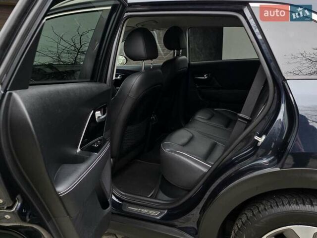 Синій Кіа Niro, об'ємом двигуна 0 л та пробігом 129 тис. км за 18999 $, фото 27 на Automoto.ua