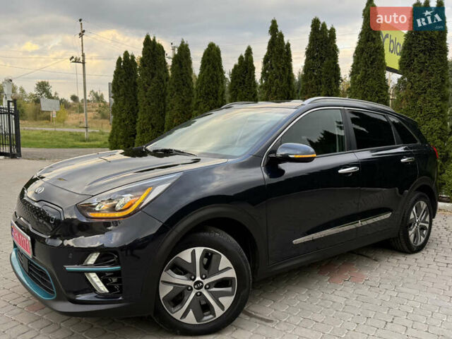 Синий Киа Niro, объемом двигателя 0 л и пробегом 88 тыс. км за 20999 $, фото 1 на Automoto.ua