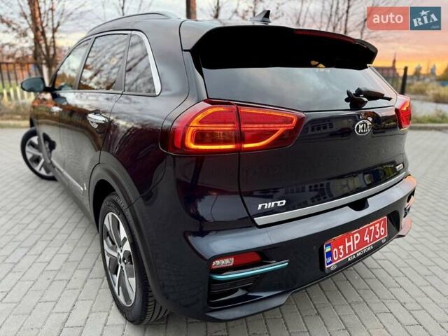 Синій Кіа Niro, об'ємом двигуна 0 л та пробігом 84 тис. км за 19450 $, фото 15 на Automoto.ua