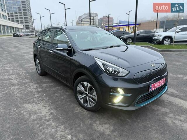 Синій Кіа Niro, об'ємом двигуна 0 л та пробігом 138 тис. км за 18900 $, фото 4 на Automoto.ua