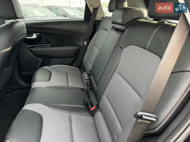 Синий Киа Niro, объемом двигателя 0 л и пробегом 46 тыс. км за 23050 $, фото 35 на Automoto.ua