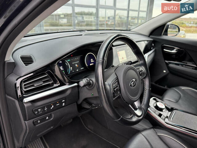 Синій Кіа Niro, об'ємом двигуна 0 л та пробігом 124 тис. км за 19950 $, фото 37 на Automoto.ua