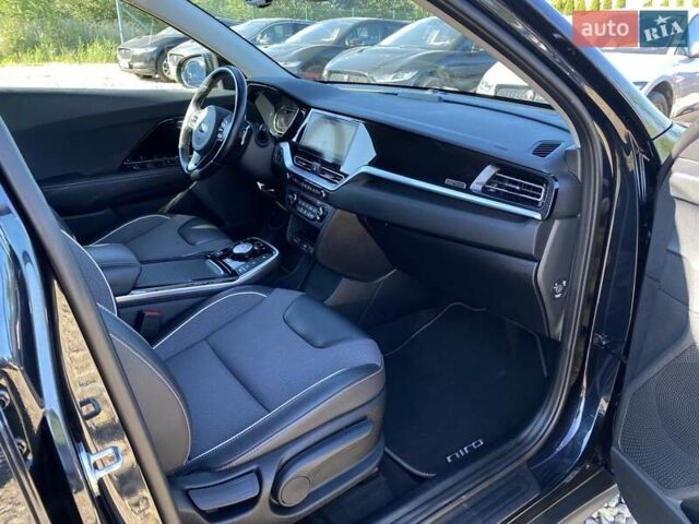 Синий Киа Niro, объемом двигателя 0 л и пробегом 105 тыс. км за 21500 $, фото 60 на Automoto.ua