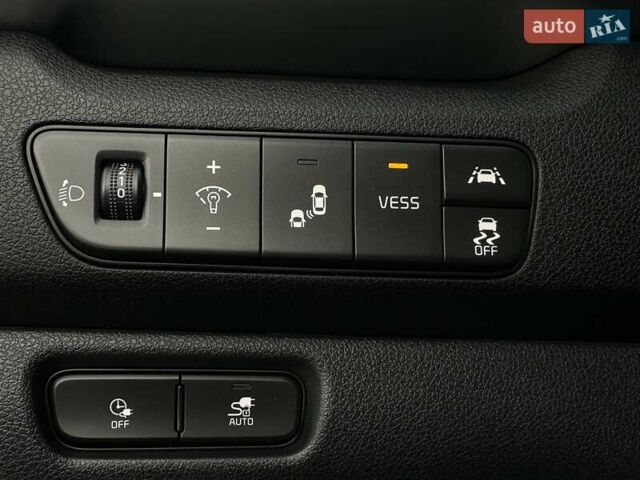 Синій Кіа Niro, об'ємом двигуна 0 л та пробігом 62 тис. км за 24600 $, фото 12 на Automoto.ua