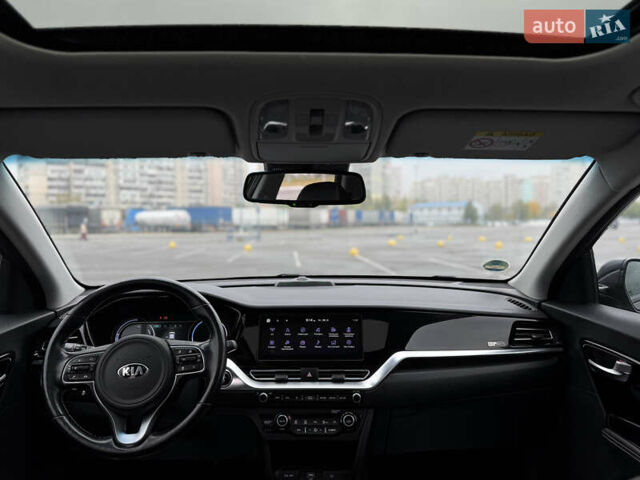Синий Киа Niro, объемом двигателя 0 л и пробегом 147 тыс. км за 19500 $, фото 36 на Automoto.ua