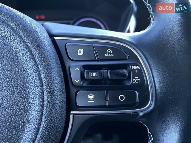 Синий Киа Niro, объемом двигателя 0 л и пробегом 105 тыс. км за 21500 $, фото 4 на Automoto.ua