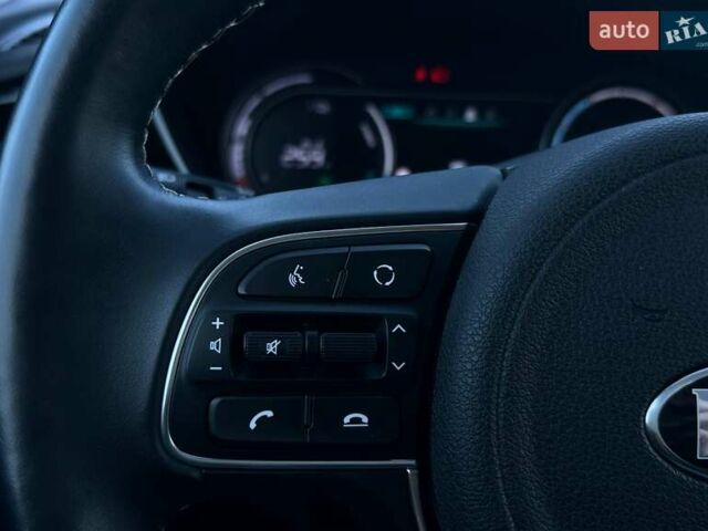 Синий Киа Niro, объемом двигателя 0 л и пробегом 45 тыс. км за 23700 $, фото 45 на Automoto.ua
