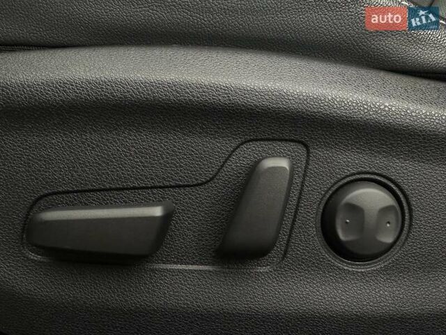 Синий Киа Niro, объемом двигателя 0 л и пробегом 62 тыс. км за 23600 $, фото 48 на Automoto.ua