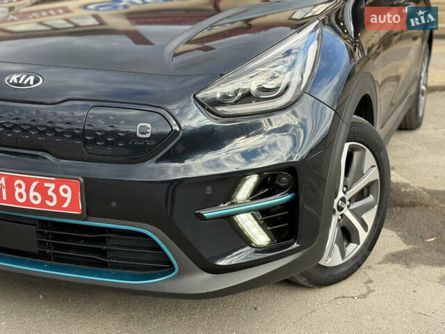 Синій Кіа Niro, об'ємом двигуна 0 л та пробігом 136 тис. км за 19350 $, фото 8 на Automoto.ua