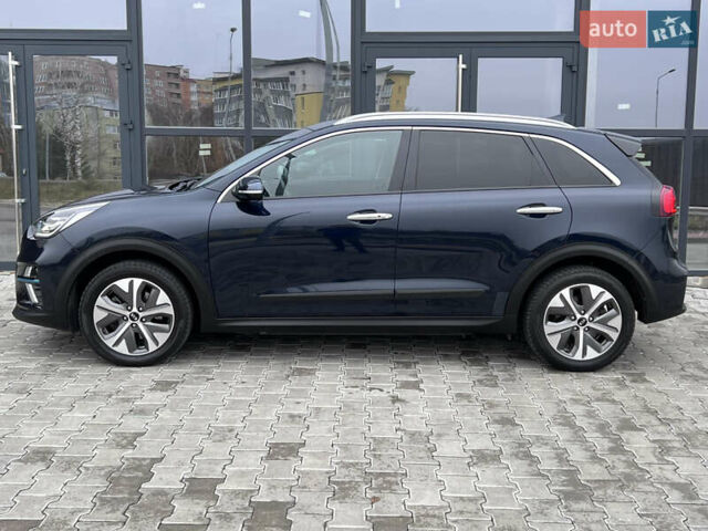 Синій Кіа Niro, об'ємом двигуна 0 л та пробігом 112 тис. км за 20800 $, фото 9 на Automoto.ua
