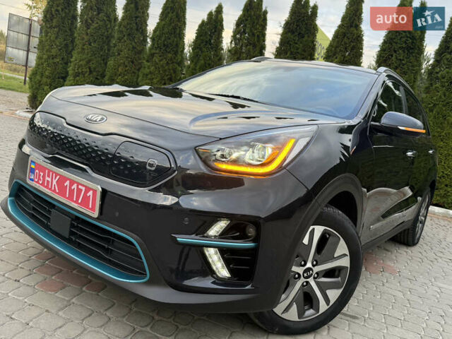 Синий Киа Niro, объемом двигателя 0 л и пробегом 88 тыс. км за 20999 $, фото 4 на Automoto.ua