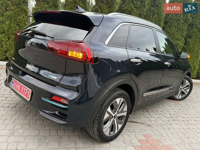 Синий Киа Niro, объемом двигателя 0 л и пробегом 88 тыс. км за 20999 $, фото 16 на Automoto.ua