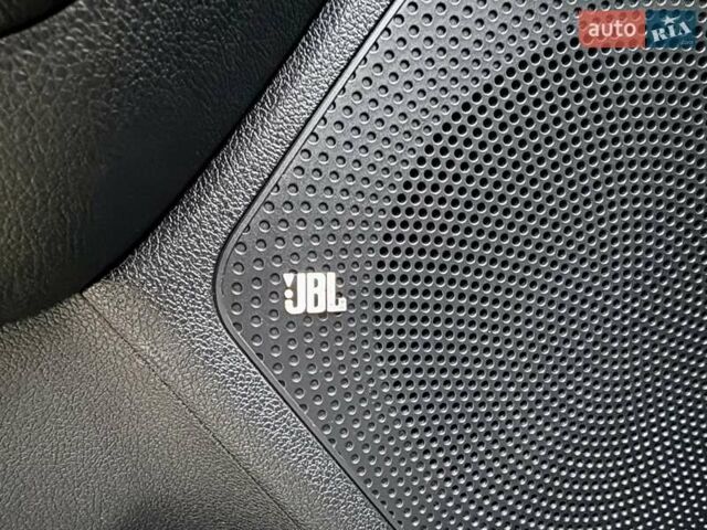 Синій Кіа Niro, об'ємом двигуна 0 л та пробігом 84 тис. км за 19450 $, фото 44 на Automoto.ua