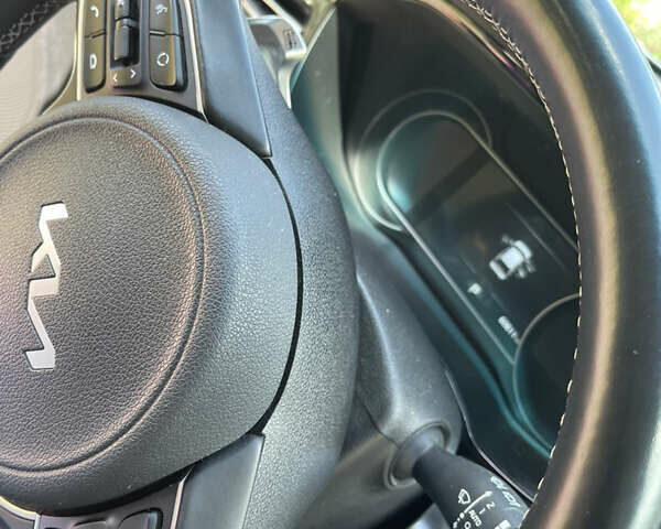 Синій Кіа Niro, об'ємом двигуна 0 л та пробігом 79 тис. км за 20990 $, фото 4 на Automoto.ua