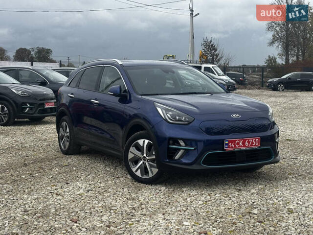 Синий Киа Niro, объемом двигателя 0 л и пробегом 60 тыс. км за 21999 $, фото 1 на Automoto.ua
