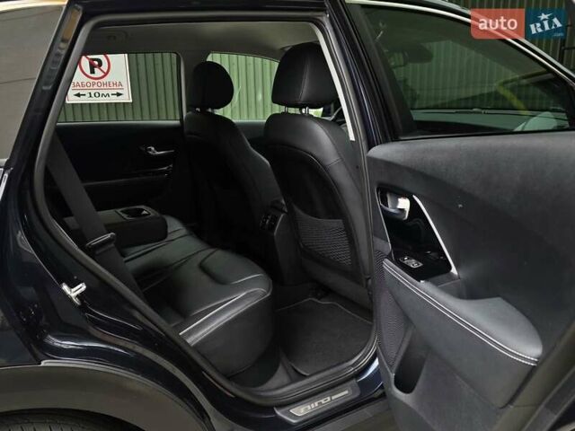 Синий Киа Niro, объемом двигателя 0 л и пробегом 139 тыс. км за 18950 $, фото 31 на Automoto.ua