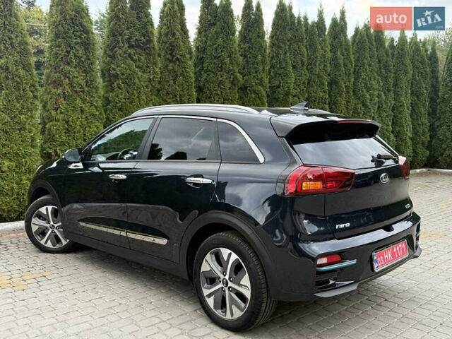Синий Киа Niro, объемом двигателя 0 л и пробегом 88 тыс. км за 20999 $, фото 18 на Automoto.ua