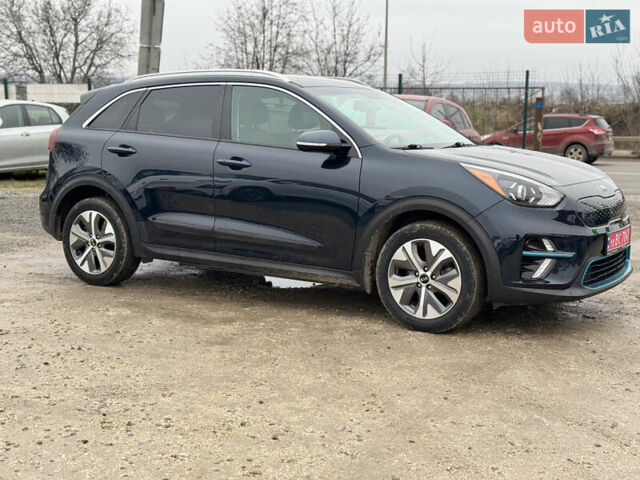 Синій Кіа Niro, об'ємом двигуна 0 л та пробігом 67 тис. км за 19000 $, фото 8 на Automoto.ua