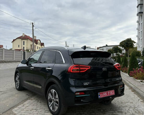 Киа Niro 2021 в Трускавце на Automoto.ua Синий Киа Niro, объемом двигателя 0 л и пробегом 45 тыс. км за 23200 $, фото 2 на Automoto.ua