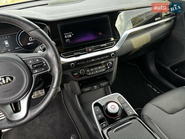 Синій Кіа Niro, об'ємом двигуна 0 л та пробігом 46 тис. км за 23050 $, фото 27 на Automoto.ua