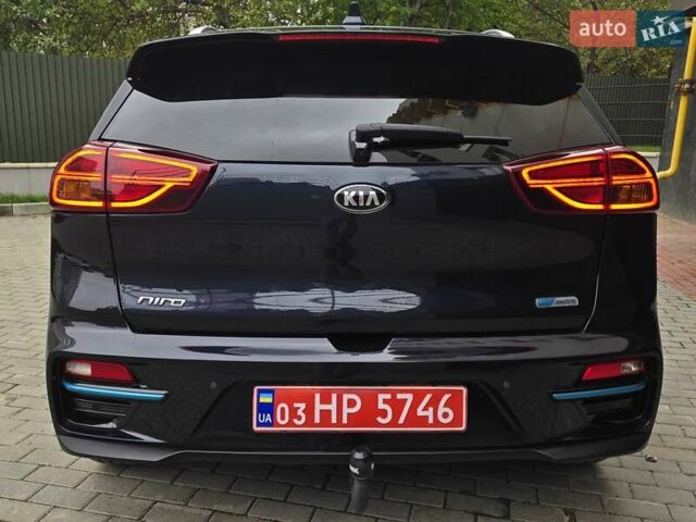 Синий Киа Niro, объемом двигателя 0 л и пробегом 139 тыс. км за 18950 $, фото 7 на Automoto.ua