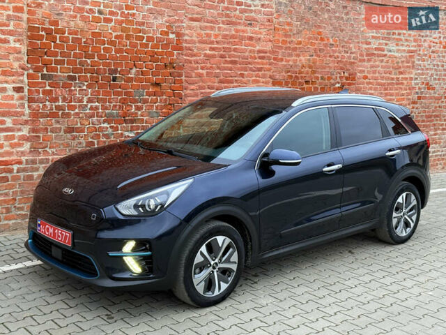 Синій Кіа Niro, об'ємом двигуна 0 л та пробігом 88 тис. км за 19750 $, фото 8 на Automoto.ua