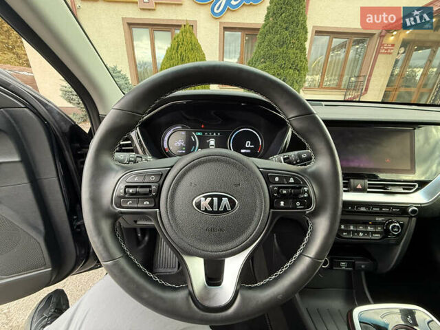 Синій Кіа Niro, об'ємом двигуна 0 л та пробігом 136 тис. км за 19350 $, фото 37 на Automoto.ua
