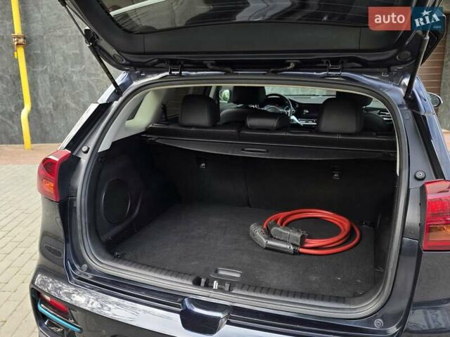 Синий Киа Niro, объемом двигателя 0 л и пробегом 138 тыс. км за 18799 $, фото 32 на Automoto.ua