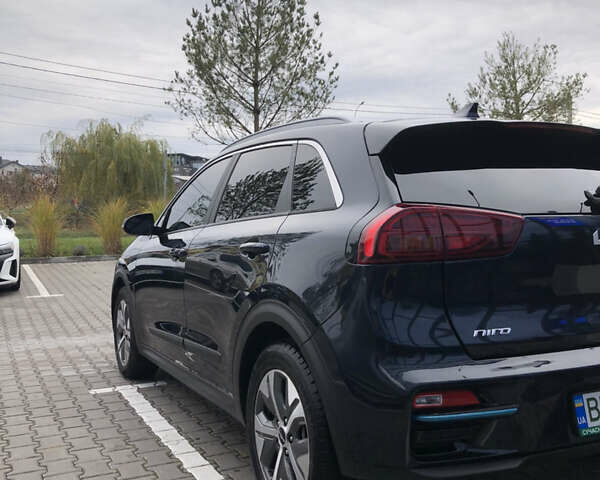 Синій Кіа Niro, об'ємом двигуна 0 л та пробігом 85 тис. км за 21850 $, фото 6 на Automoto.ua