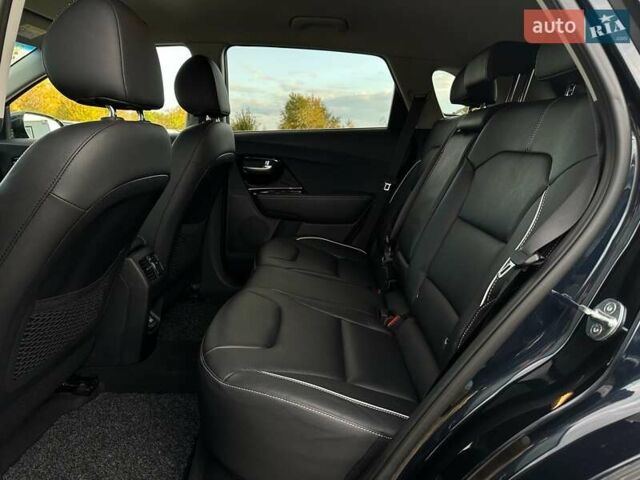 Синій Кіа Niro, об'ємом двигуна 0 л та пробігом 62 тис. км за 24600 $, фото 75 на Automoto.ua