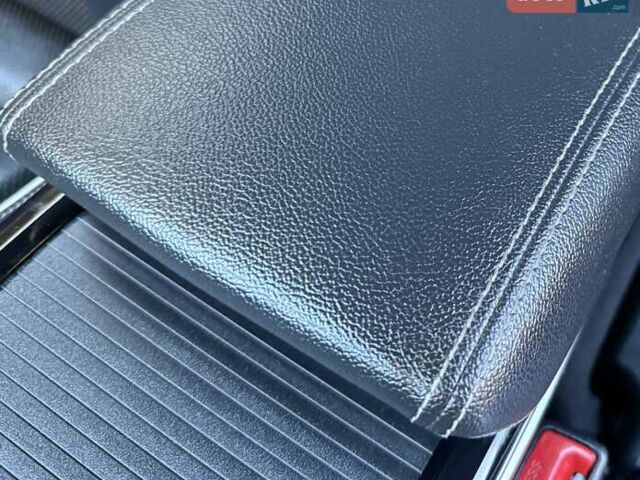 Синій Кіа Niro, об'ємом двигуна 0 л та пробігом 82 тис. км за 18950 $, фото 63 на Automoto.ua