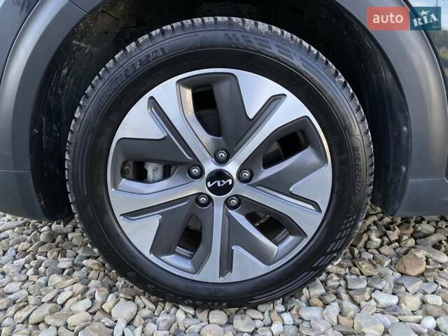 Синий Киа Niro, объемом двигателя 0 л и пробегом 123 тыс. км за 20600 $, фото 23 на Automoto.ua