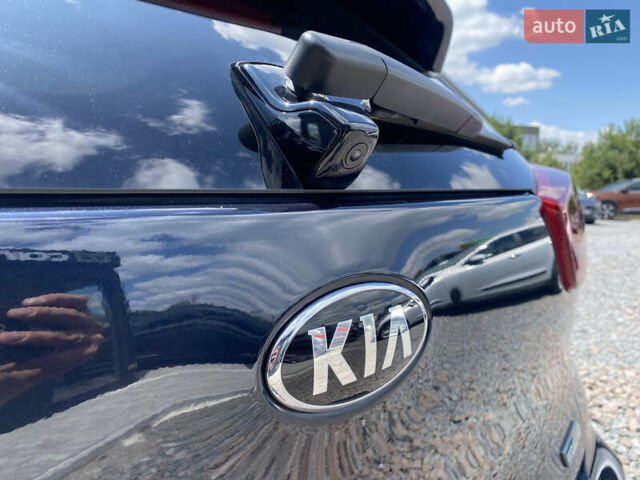 Синий Киа Niro, объемом двигателя 0 л и пробегом 96 тыс. км за 20700 $, фото 17 на Automoto.ua