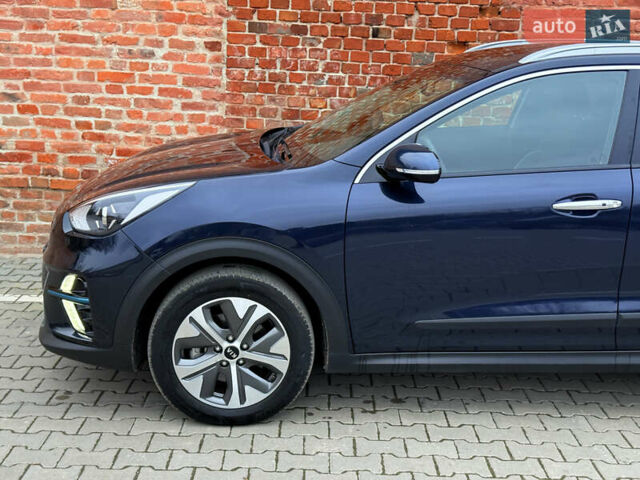 Синій Кіа Niro, об'ємом двигуна 0 л та пробігом 88 тис. км за 19750 $, фото 20 на Automoto.ua